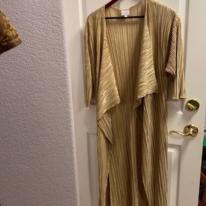 Lularoe Gold Shirley size M